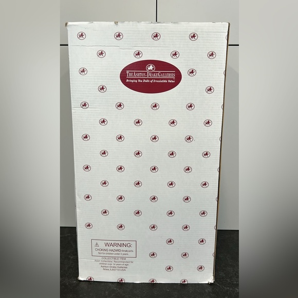 Numbered Kate Middleton wedding doll from Ashton-Drake Gallery - Picture 9 of 9